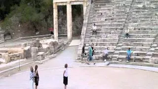 Ancient Epidaurus Theatre,  Mystery singer