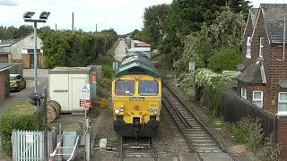 Freightliner 66547 heads into trimley station 14/9/18