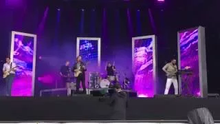 Two Door Cinema Club Live Are We Ready? (Wreck) @ Glastonbury 2016 (24/06/2016)