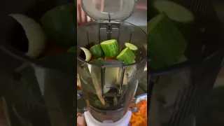 Slow Juicing with the Hurom H310A