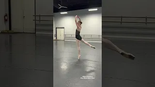 Just Maya doing Maya things 😭👏🏻 #mayaschonbrun #ballerina