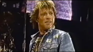 Bon Jovi - Bad Medicine / Shout (live in Melbourne 2001)