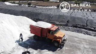 Proceso de elaboración de Sal de Mar en Sal Real de Colima