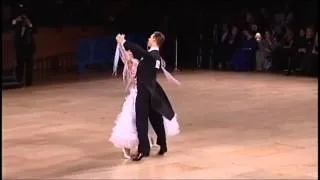 Arunas Bizokas & Katusha Demidova（Solo Performance of Slow Foxtrot）