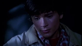 Smallville 1x04 - Clark defeats Tina and saves Lana