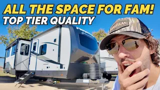 The top tier quality travel trailer RV for a family! 2025 Forest River Flagstaff 832BWS