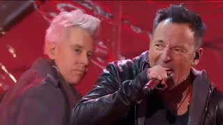 Where the Streets Have No Name - U2 and Bruce Springsteen (live at Times Square, New York City 2014)