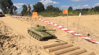 RC Tank 1/16 t-72 run