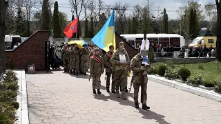 У Житомирі попрощалися з 19-річним військовим, який загинув у боях на Чернігівщині - Житомир.info