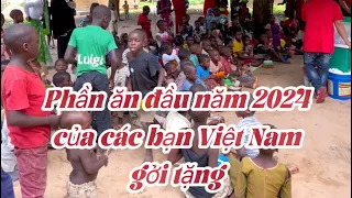 PHẦN ĂN CỦA CÁC BẠN VIỆT NAM TẶNG VÀO ĐẦU NĂM MỚI 2024