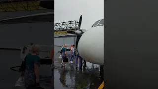 Вот такие Ан-24 доставляют людей на север Хабаровского края.