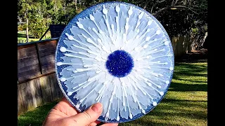 #1039 Amazing Huge Resin 3D 'Starburst' Flower Bloom Coaster