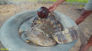 Unbelievable Video 2021 - Fount Resin Baby Leg in Crocodile Stomach then Cook Eating Delicious