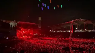 Lightning Bowie at Phish Dick’s