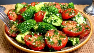 Na ja, ein sehr leckerer Salat! Schneiden Sie einfach Gurken und Tomaten! Gesund und schnell 🥒🍅