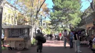 PEARL STREET MALL in BOULDER, COLORADO