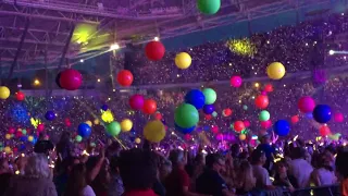 Coldplay - Viva la vida/Adventure Of A Lifetime (LIVE)
