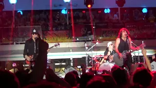 KISS - 2017-11-05 - KISS KRUISE VII - 04 - Do you love me