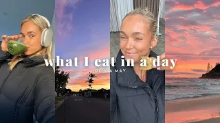 a day of eats as an athlete | I have 3 parasites, how I make my oats...