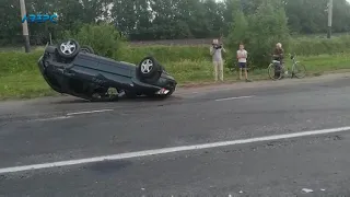 Поблизу Луцька на автодорозі перекинулась автівка