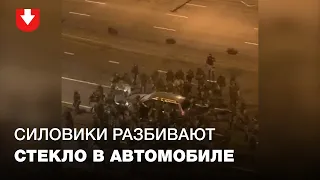 Силовики останавливают автомобили на проспекте Дзержинского: в одном разбили стекло