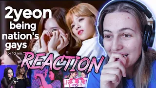 NAYEON AND JEONGYEON BEING GAY // 2YEON REACTION