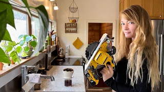 building a walk-in pantry in my homestead