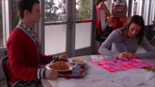 Glee - Rachel introduces herself to Kurt 6x12