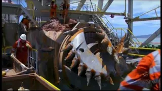 The Mighty Ships - Habor Deepening Techniques using giant ship driller