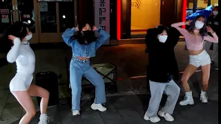 BABYS(SEOYU & ARA). ENJOYING UNFORGETTABLE IMPROMPTU HONGDAE BUSKING WITH LOVELY LITTLE GIRLS.