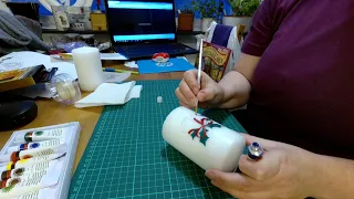 Painting on candles