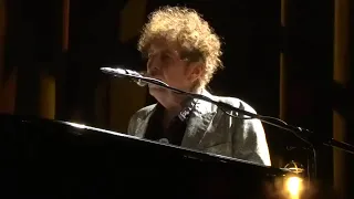 Bob Dylan Ballad Of A Thin Man Live 13 Oktober 2018 (the video really gets sharper around 2.35)