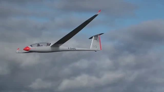 Arcus 8m - First flight at Menez Hom in Brittany