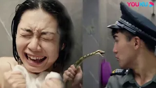 The guard catched a snake in the lady's bathroom| Rising Boas in a Girl's School|YOUKU MONSTER MOVIE