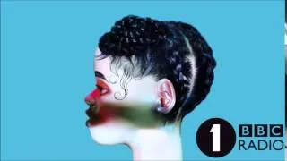 FKA twigs - Two Weeks (Live at BBC Radio 1)