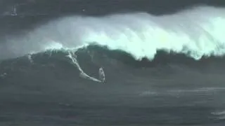 +H2O- Clip of the Day- Levi Siver Windsurfing Jaws March 2011