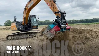 Hydraulischer Sieblöffel von der MaC-Rock® GmbH im: Mischbauschutt, Grasnarbe und feuchtem Boden