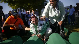 Des victimes de Srebrenica inhumées 22 ans après le massacre