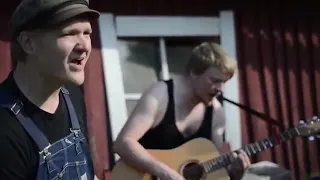 The Trooper by Steve'n'Seagulls LIVE