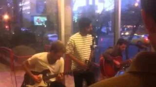 Young The Giant- Cough Syrup (acoustic)