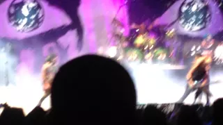 Alice cooper schools out live Tinley park 2014