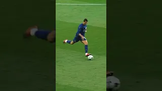 Tendangan bebas jarak jauh ronaldo