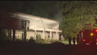 Youngstown Fire responds to abandoned former Kroger building fire