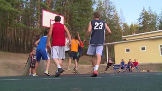 В Улан-Удэ на каникулы приехал звезда юношеского баскетбола Марат Цыбиков