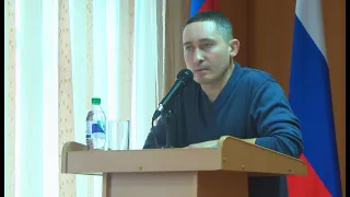 Главный врач Шипуновской ЦРБ выступил перед депутатами