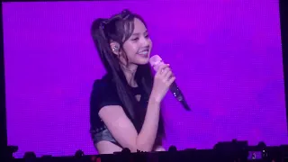 Black Pink dances a Vietnam Big Hit Song "See Tình" to Blinks [Born Pink World Tour Hanoi 1st day]