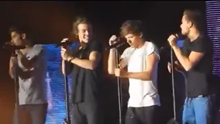 Harry saying 'i love you' to Louis