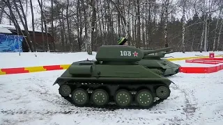 [Vídeo] Tanques para niños -y no tan niños- en Moscú