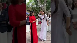 Lê Bống rủ cô giáo chủ nhiệm nhảy trend TikTok khi về thăm trường cũ | Việt Đức | Shorts