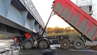 Look!!! IDIOT Dangerous Heavy Truck Skill, Truck Fails Compilation - Excavator Fails Skill At Work